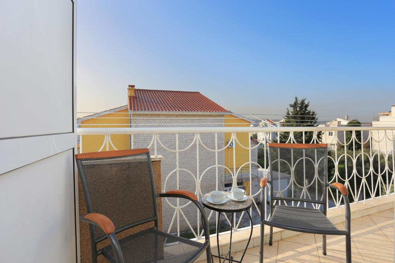 Apartments And Rooms With Parking Space Kastel Stafilic, Kastela - 18673 Экстерьер фото
