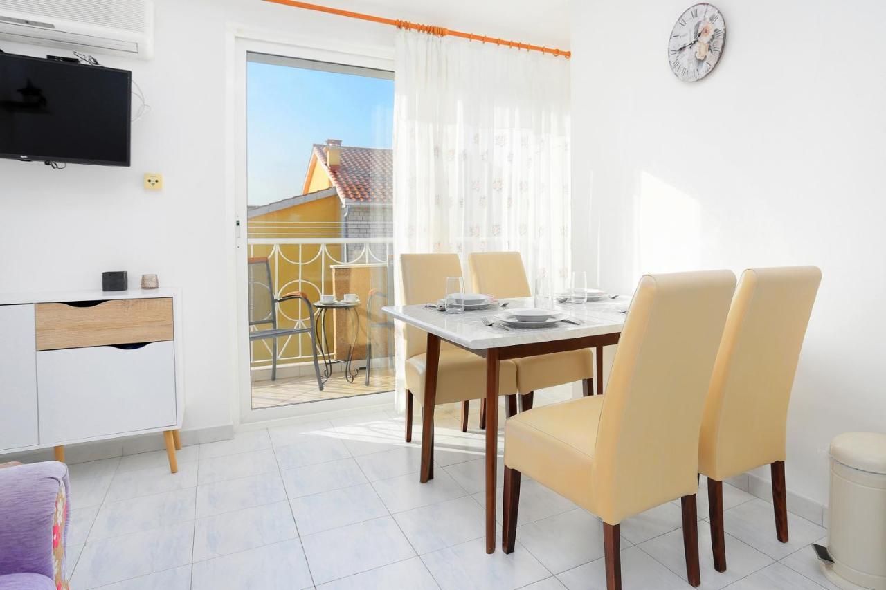 Apartments And Rooms With Parking Space Kastel Stafilic, Kastela - 18673 Экстерьер фото